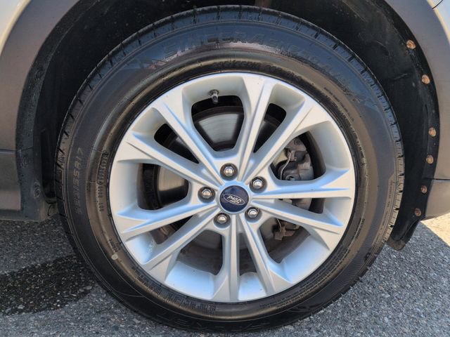 Certified 2017 Ford Escape SE w/ Equipment Group 201A image 52