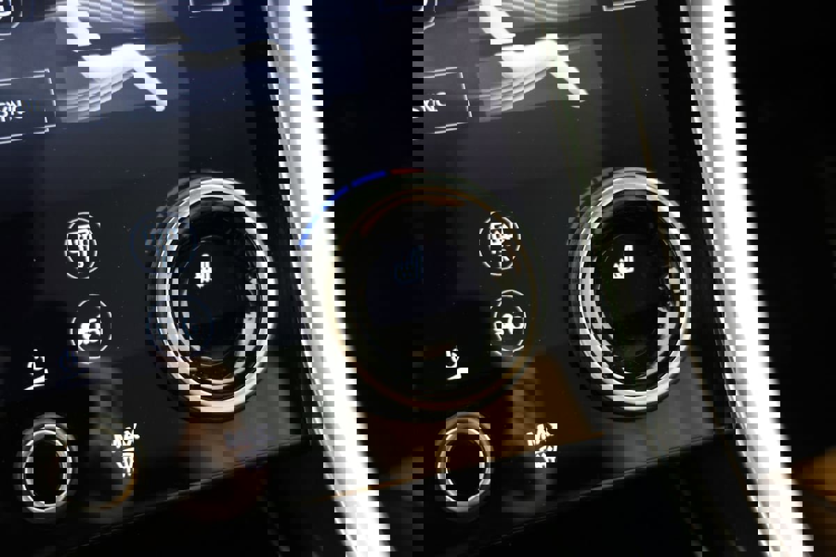 Used 2020 Land Rover Range Rover Sport Autobiography image 9