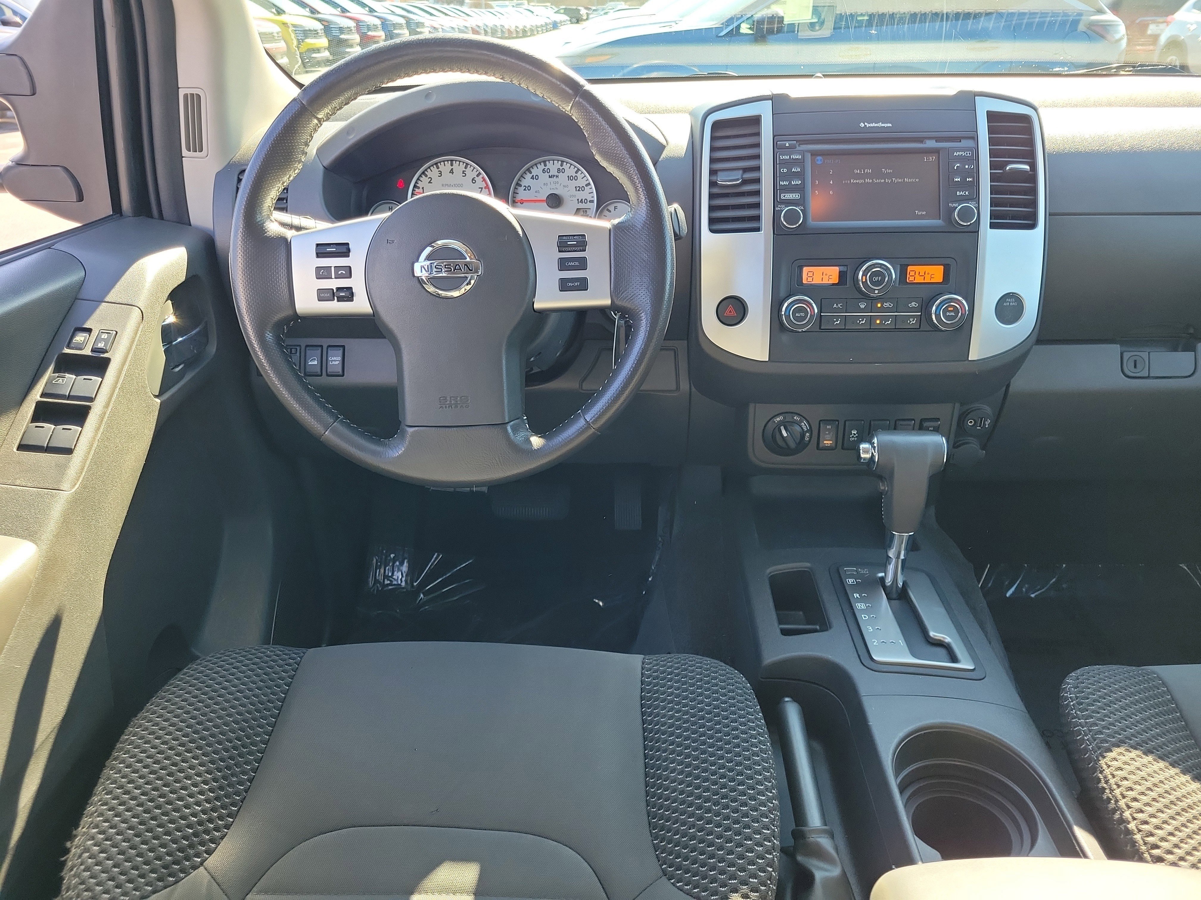 Used 2018 Nissan Frontier PRO-4X image 10