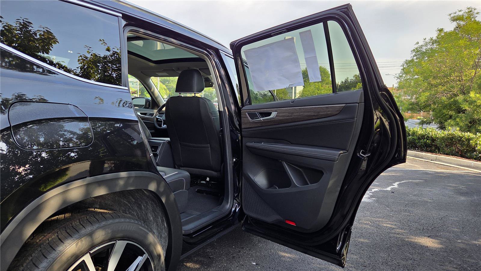 New 2026 Volkswagen Atlas SEL Premium R-Line AWD/4WD image 31