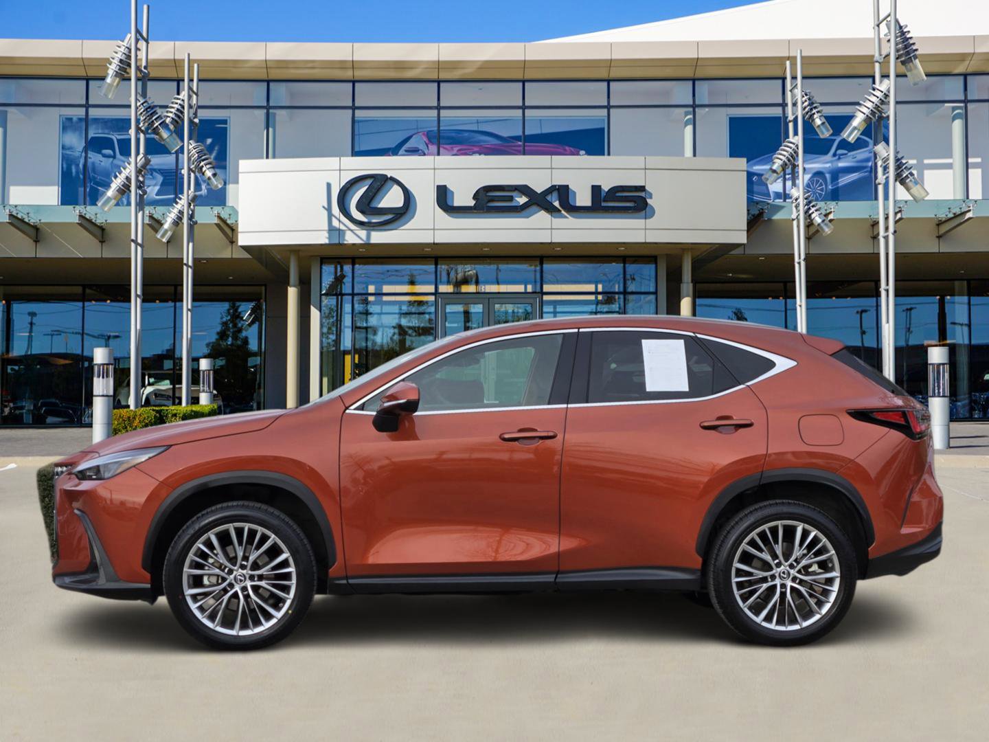 Used 2022 Lexus NX 350h AWD image 3
