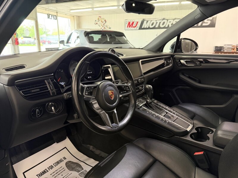 Used 2019 Porsche Macan S AWD/4WD image 16