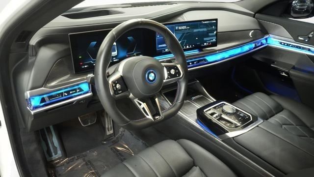 Certified 2024 BMW i7 M70 image 12