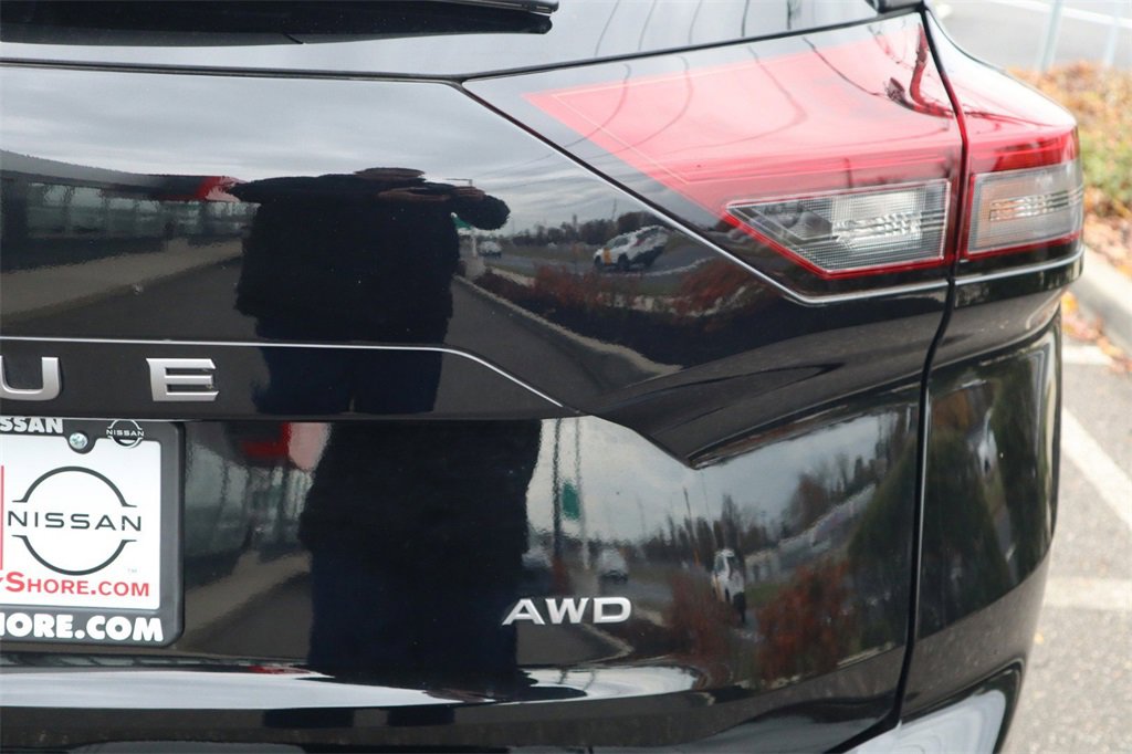 Certified 2025 Nissan Rogue S image 34