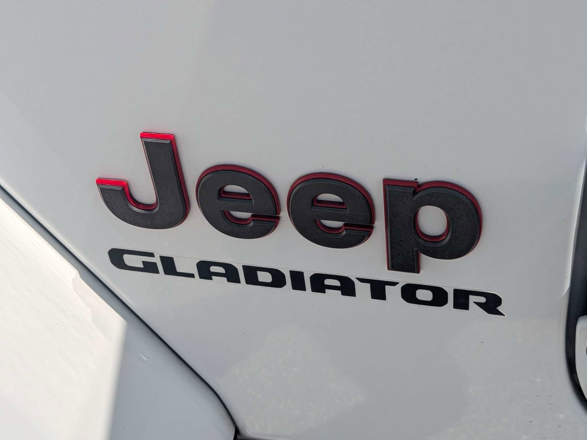 Used 2021 Jeep Gladiator Rubicon AWD/4WD image 16
