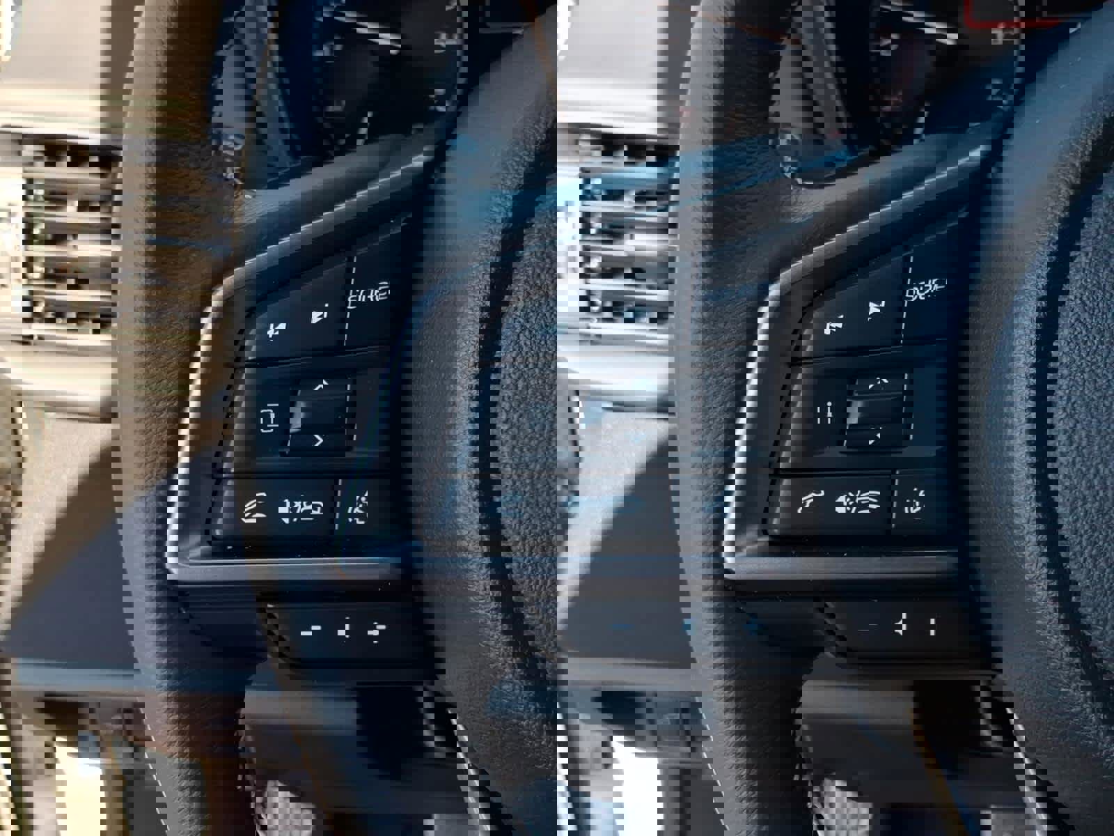 Certified 2025 Subaru Outback Premium w/ Popular Package #1A image 37