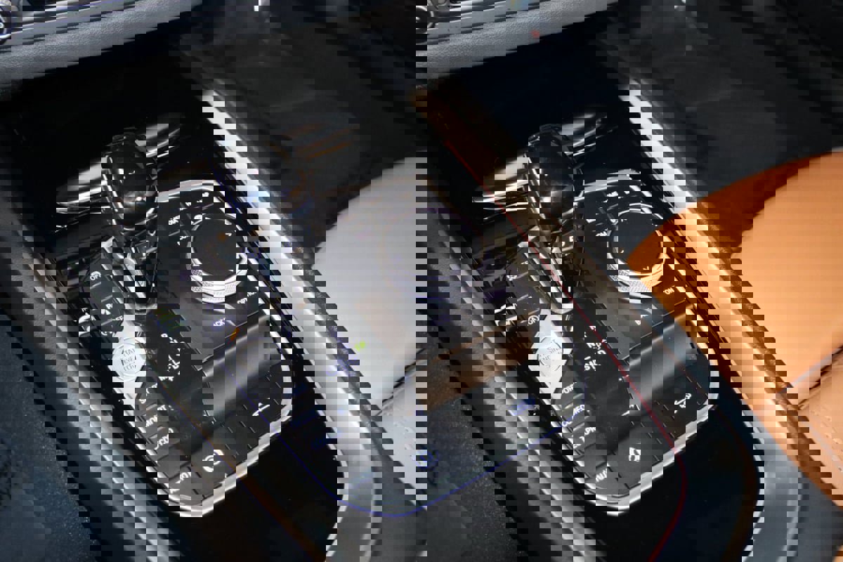 Used 2024 BMW Z4 M40i w/ Premium Package image 45