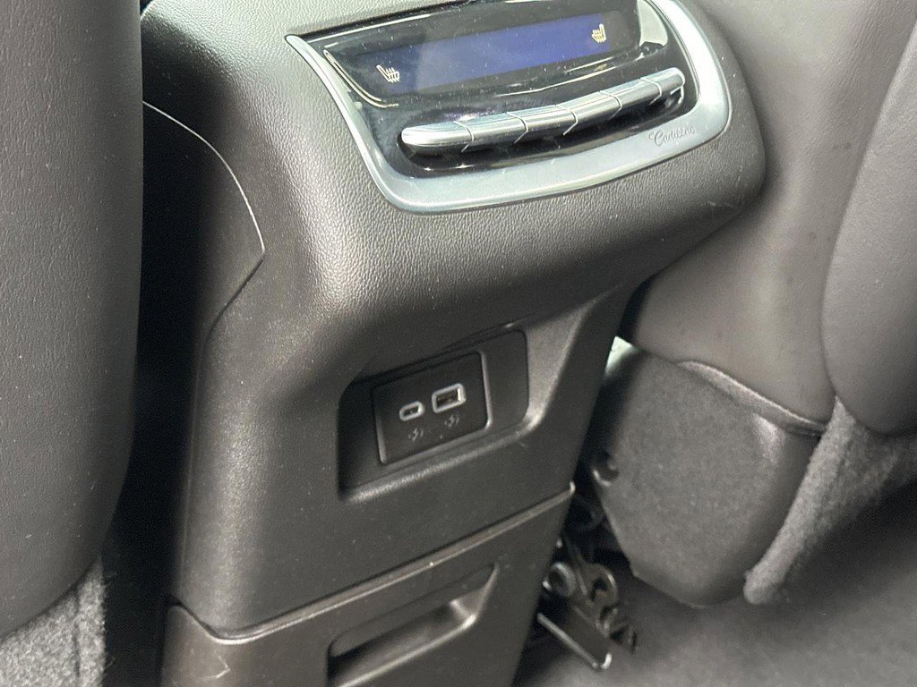 Certified 2024 Cadillac XT6 Premium Luxury image 9