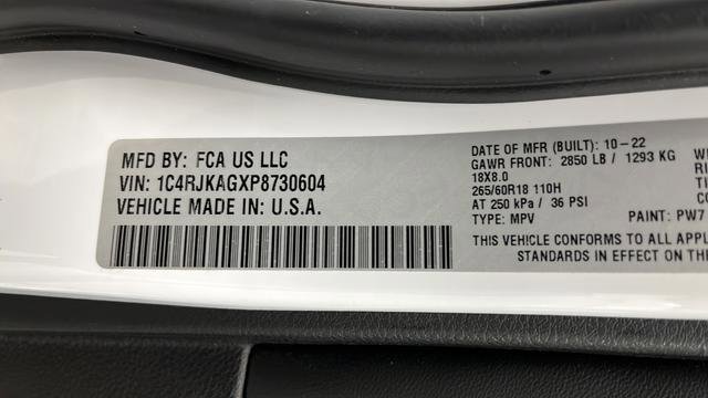Used 2023 Jeep Grand Cherokee L Laredo AWD/4WD image 26