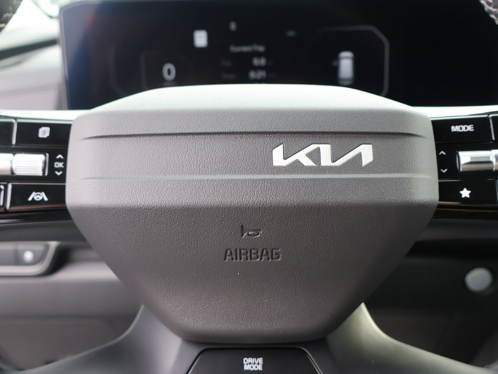 New 2027 Kia Carnival SX w/ Dark Edition Package FWD image 21