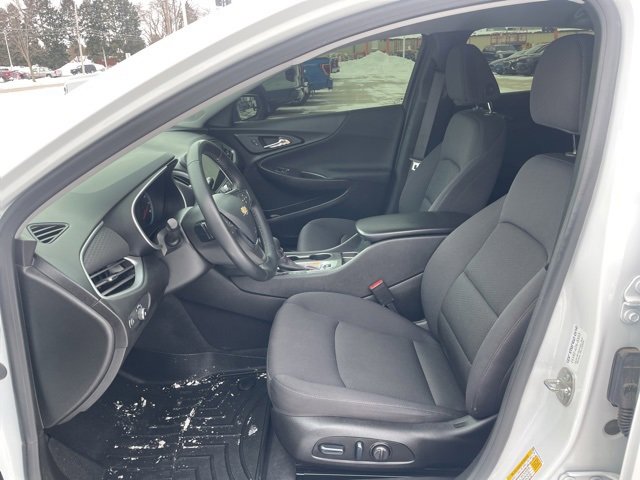 Used 2023 Chevrolet Malibu RS image 8