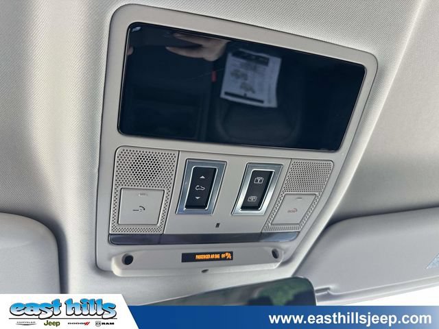 Used 2023 Land Rover Defender 130 SE AWD/4WD image 43