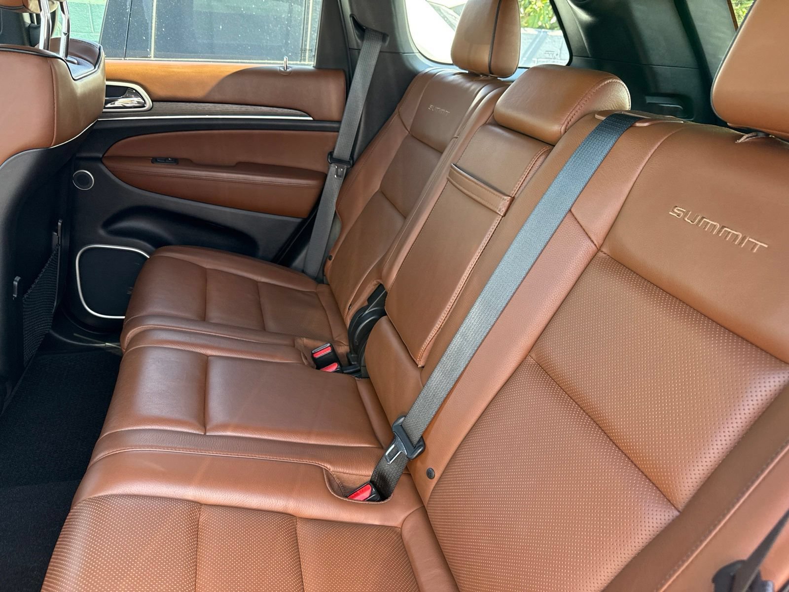 Used 2021 Jeep Grand Cherokee Summit w/ Platinum Series Group AWD/4WD image 6