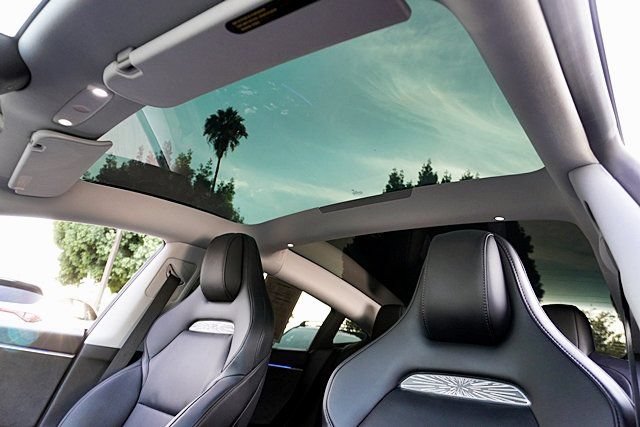 Used 2025 Tesla Model 3 Performance AWD/4WD image 24