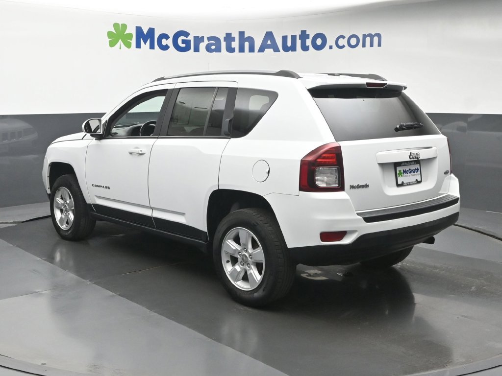 Used 2017 Jeep Compass Latitude FWD image 24
