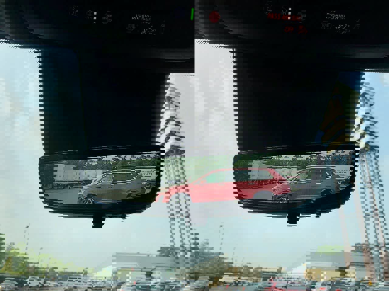 Used 2023 Cadillac Escalade Premium Luxury image 32