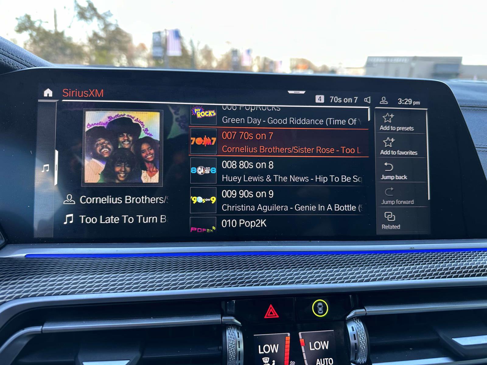 Used 2023 BMW X6 xDrive40i w/ Executive Package image 26