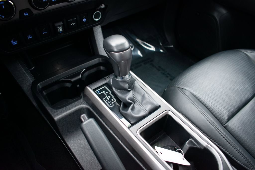 Used 2023 Toyota Tacoma Limited image 26