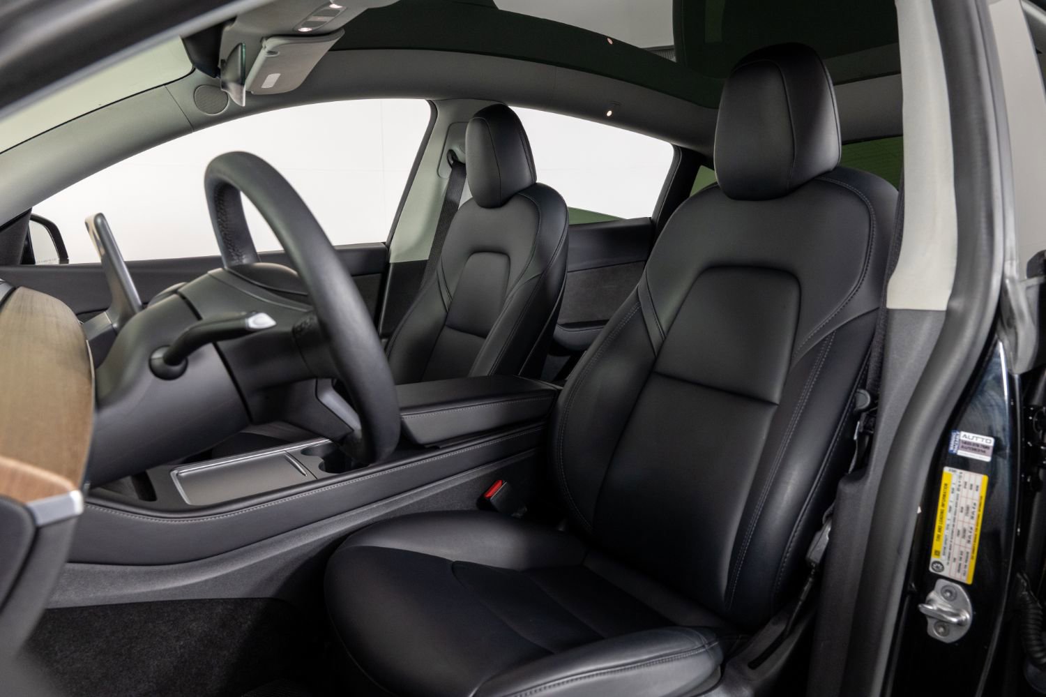 Used 2022 Tesla Model Y Performance AWD/4WD image 16