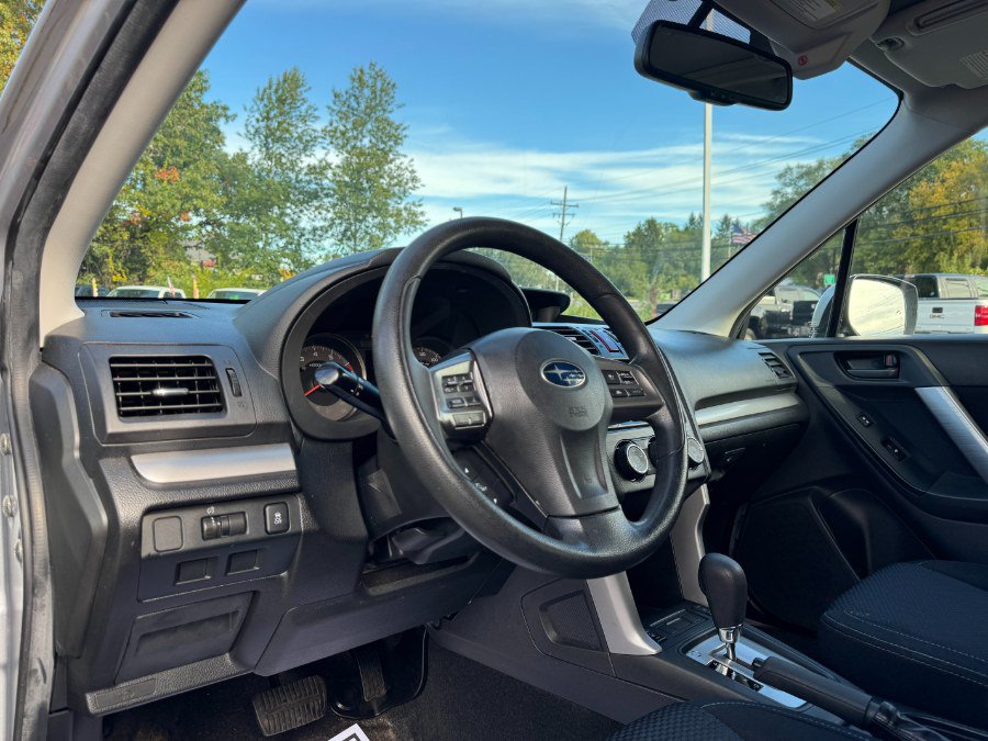 Used 2015 Subaru Forester 2.5i Premium AWD/4WD image 14