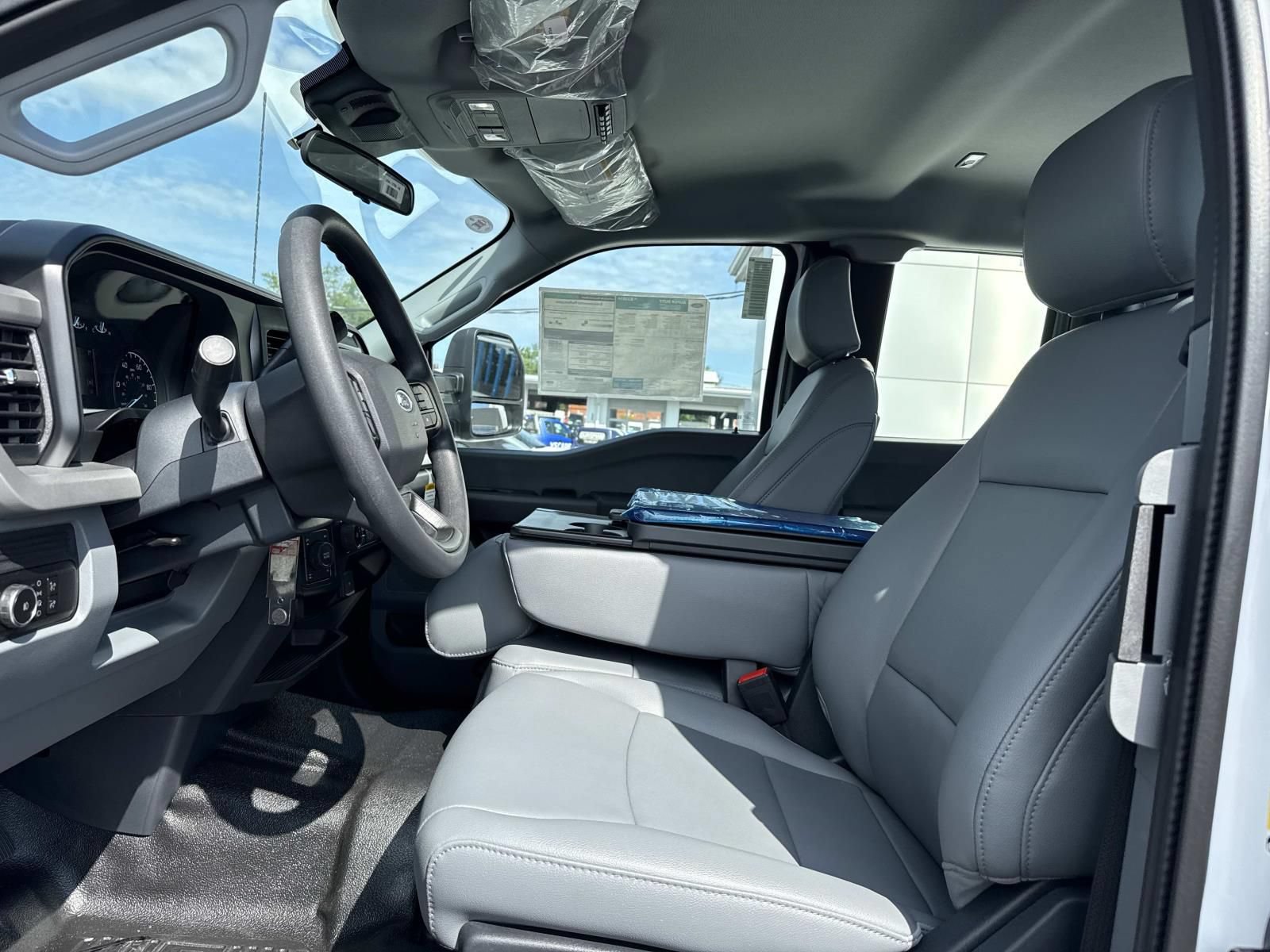 New 2026 Ford F250 XL w/ FX4 Off-Road Package AWD/4WD image 10