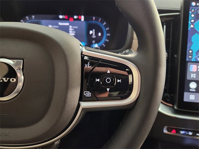 New 2025 Volvo XC90 B6 Core w/ Protection Package image 29