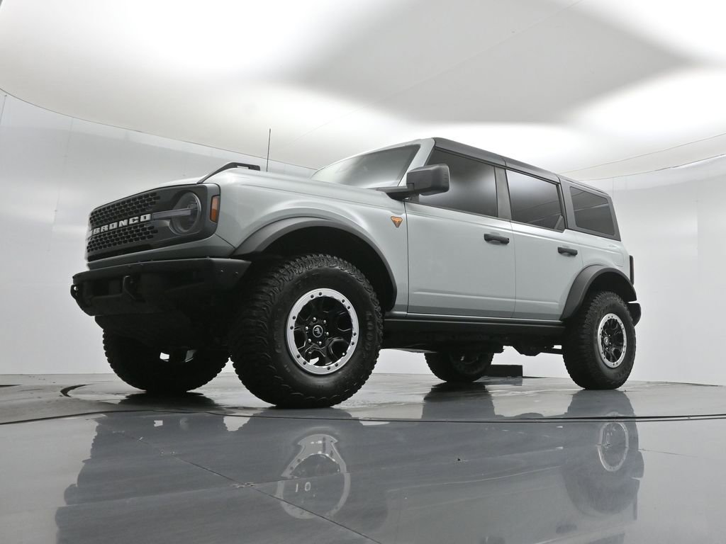 Certified 2024 Ford Bronco Badlands w/ Sasquatch Package image 46