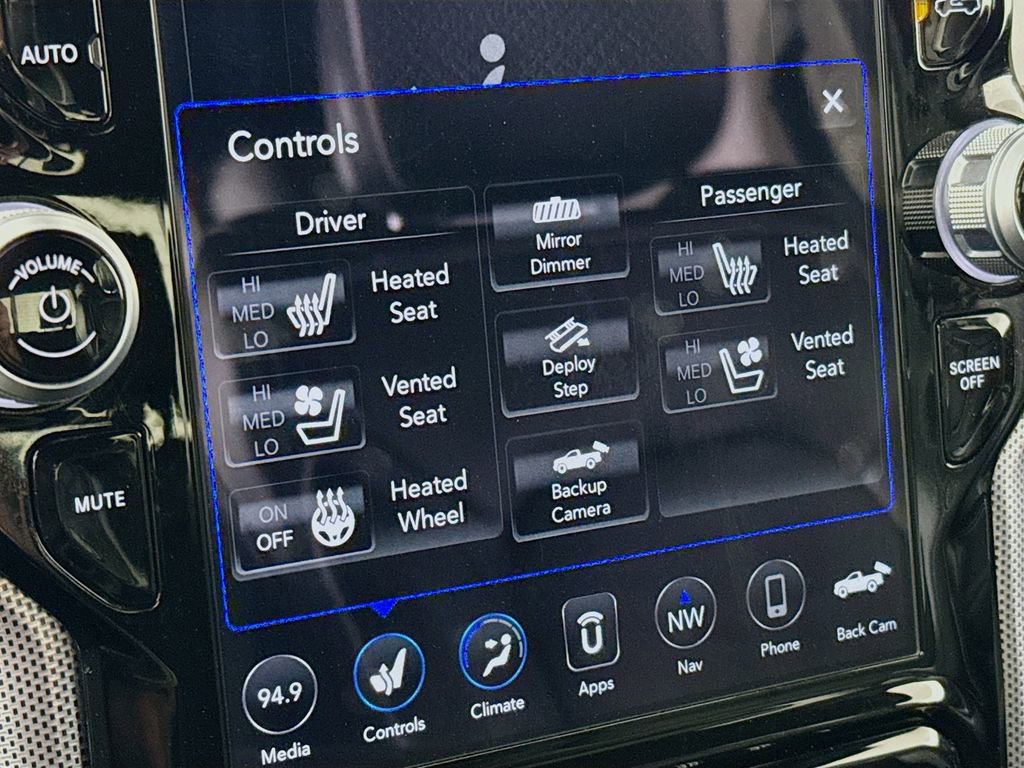 Used 2019 RAM 1500 Limited w/ Advanced Safety Group AWD/4WD image 23