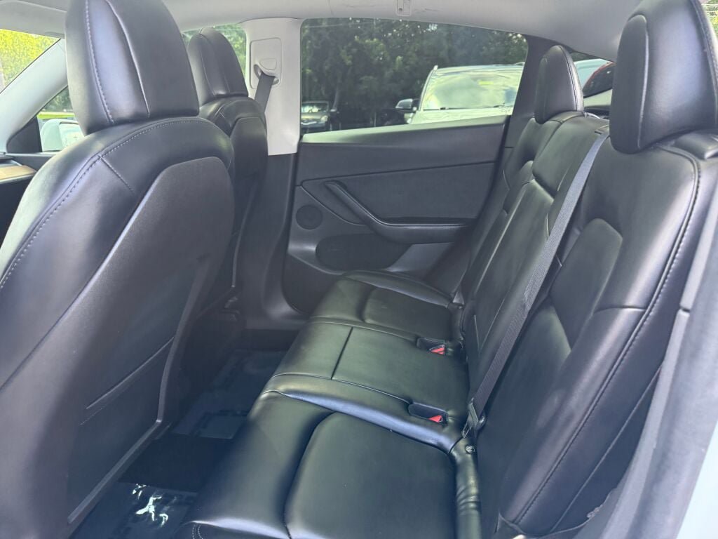 Used 2020 Tesla Model Y Long Range AWD/4WD image 21