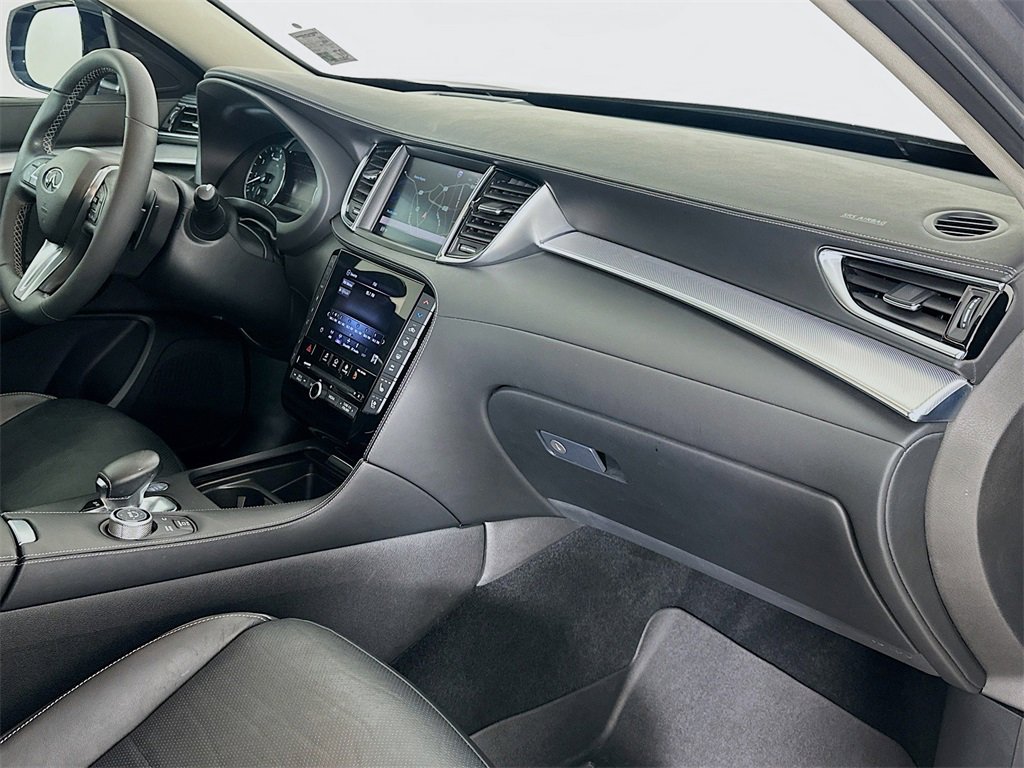 Used 2020 INFINITI QX50 Sensory w/ Proactive Package image 31