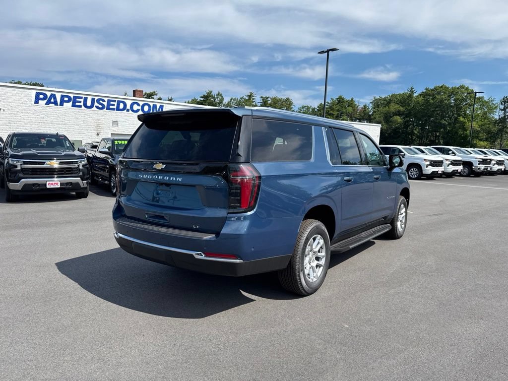 New 2026 Chevrolet Suburban LT AWD/4WD image 4