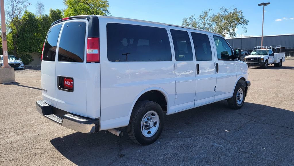 Used 2020 Chevrolet Express 2500 LT w/ LT Preferred Equipment Group RWD image 11