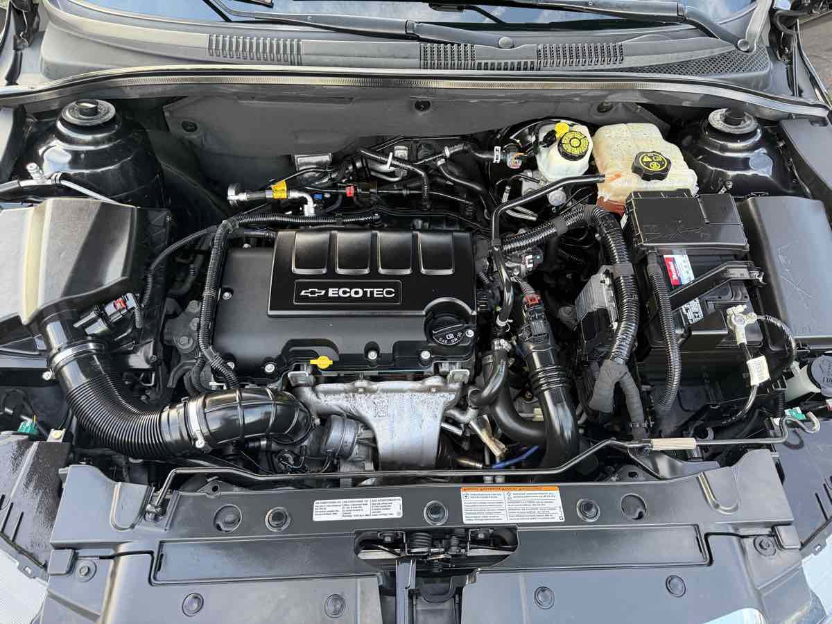 Used 2014 Chevrolet Cruze LT w/ RS Package image 14