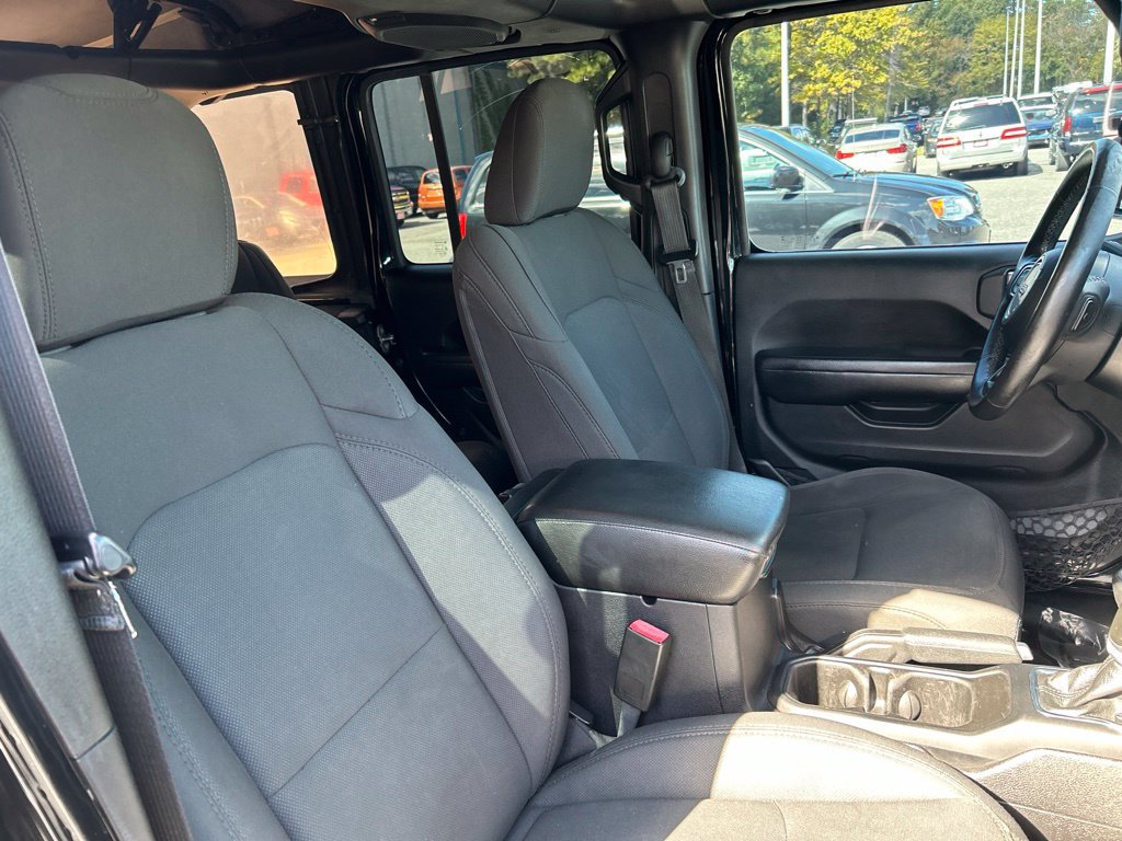 Used 2019 Jeep Wrangler Unlimited Sport S AWD/4WD image 23