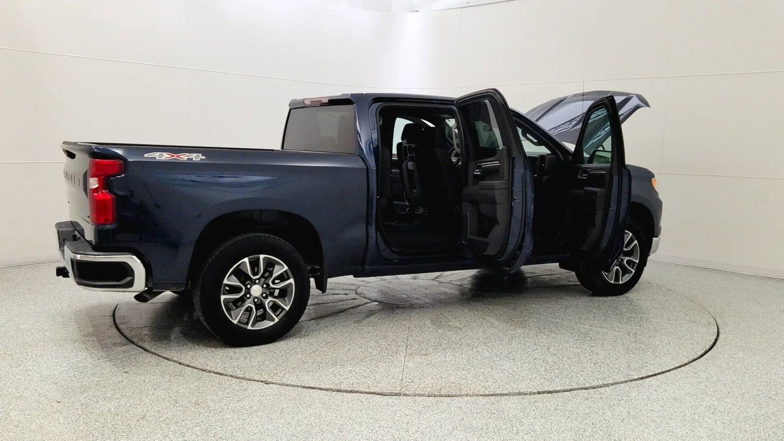 Used 2022 Chevrolet Silverado 1500 LT image 12