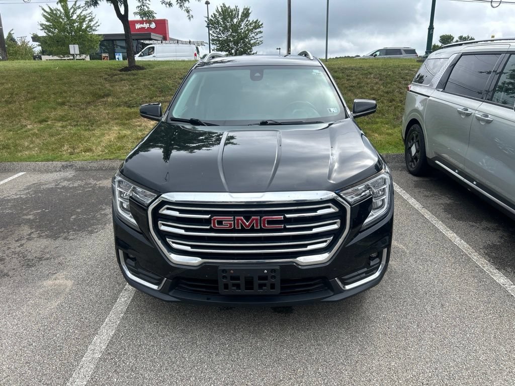 Used 2022 GMC Terrain SLT AWD/4WD image 2