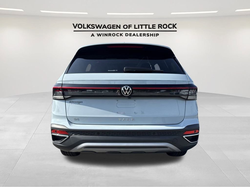 New 2025 Volkswagen Taos SE image 4