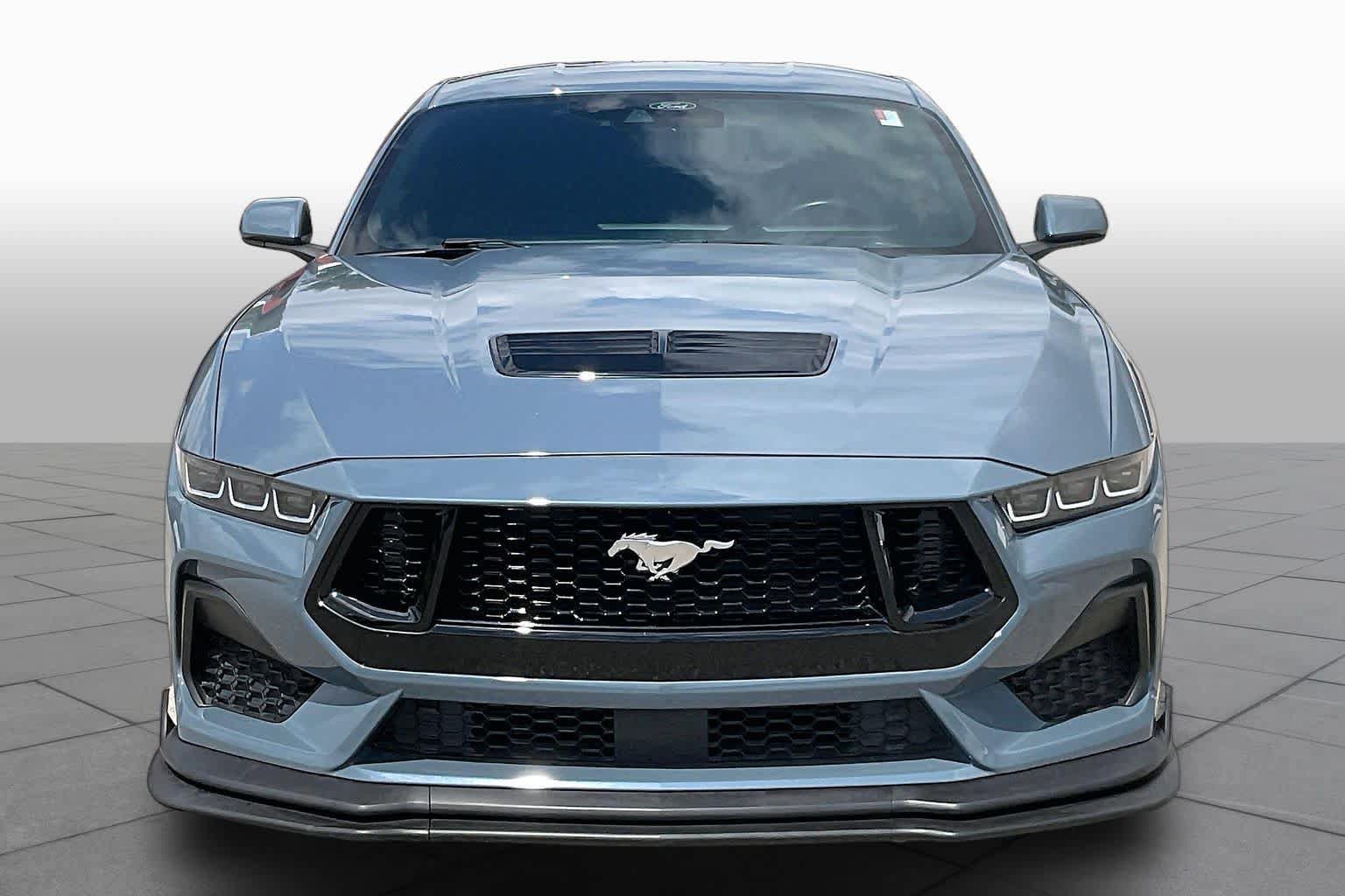 Used 2024 Ford Mustang GT RWD image 4