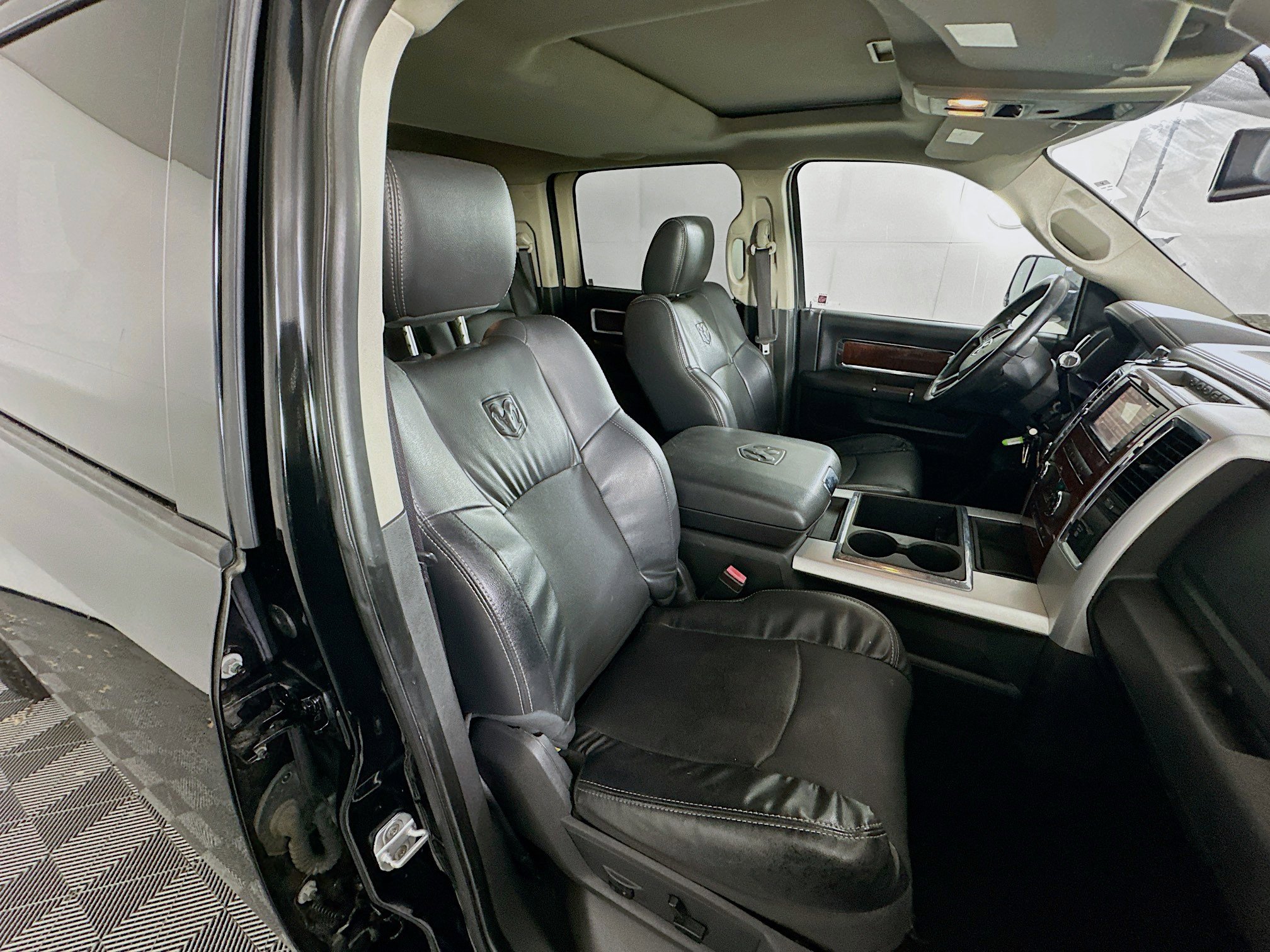 Used 2012 RAM 3500 Laramie w/ HD Snow Plow Prep Group image 31