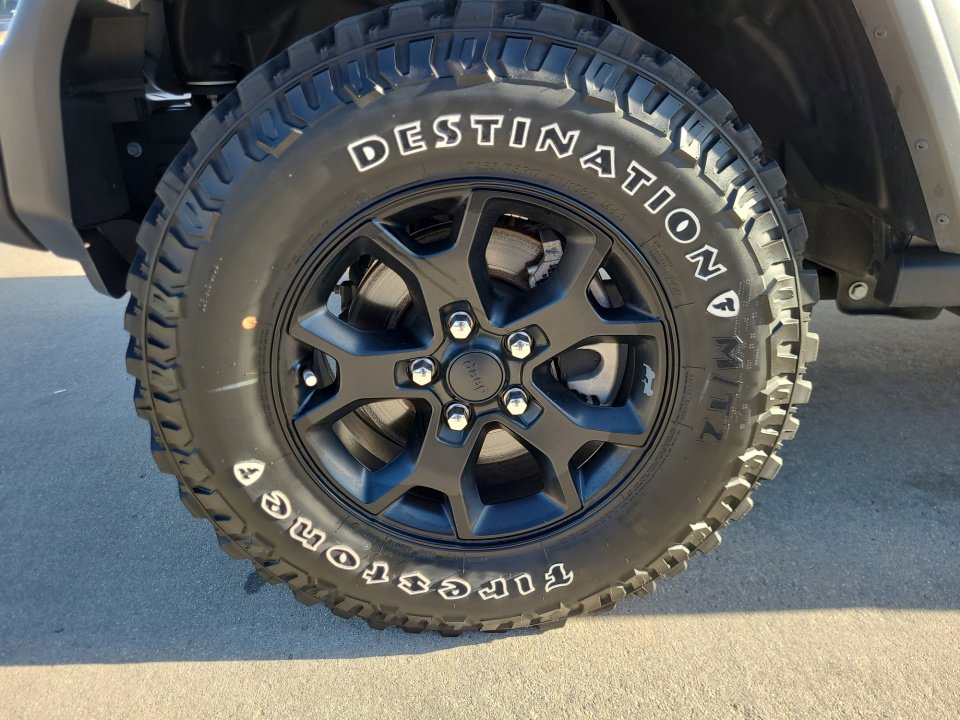 Used 2020 Jeep Wrangler Sport AWD/4WD image 31