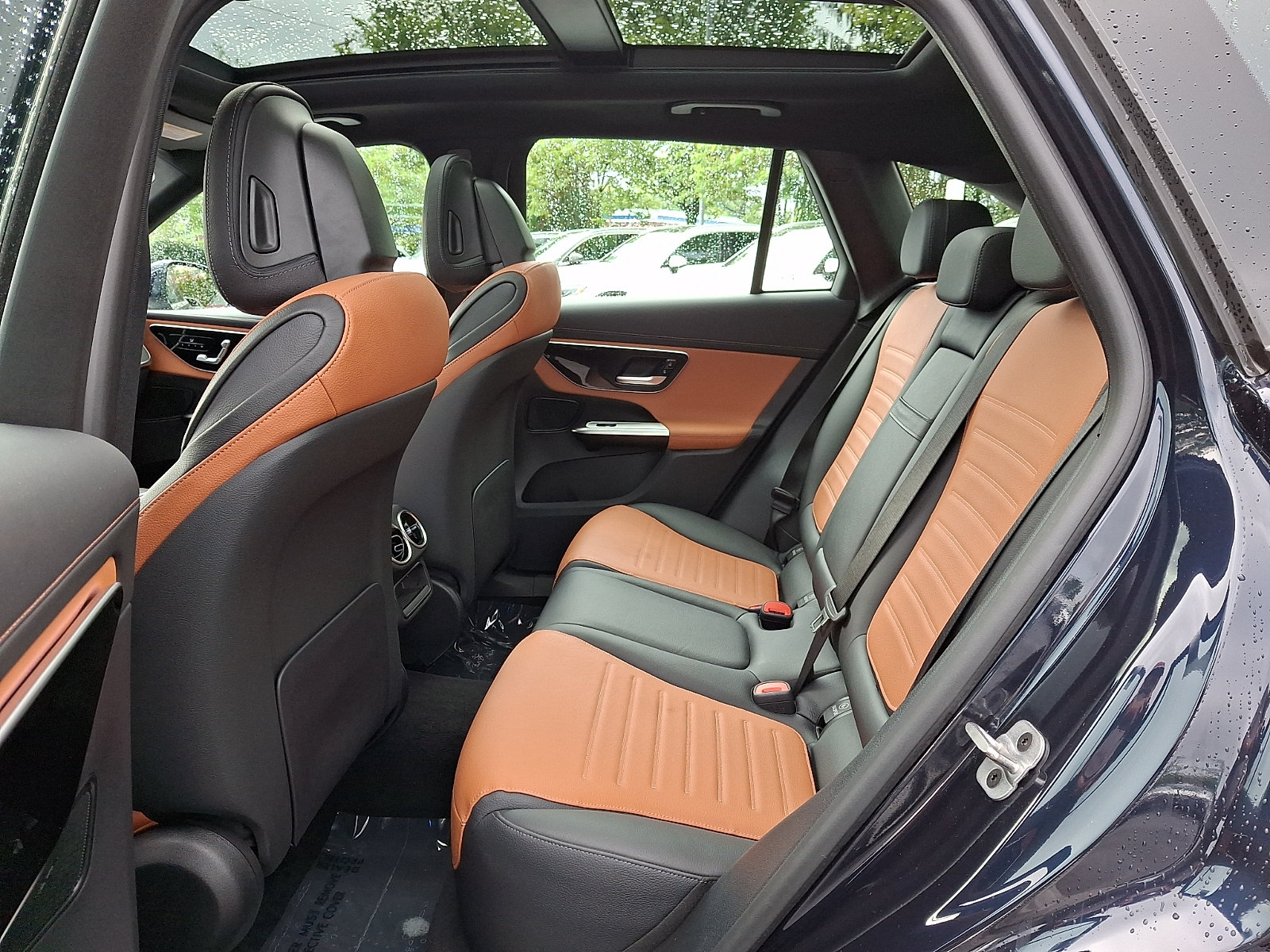 Used 2024 Mercedes-Benz GLC 43 AMG 4MATIC image 10