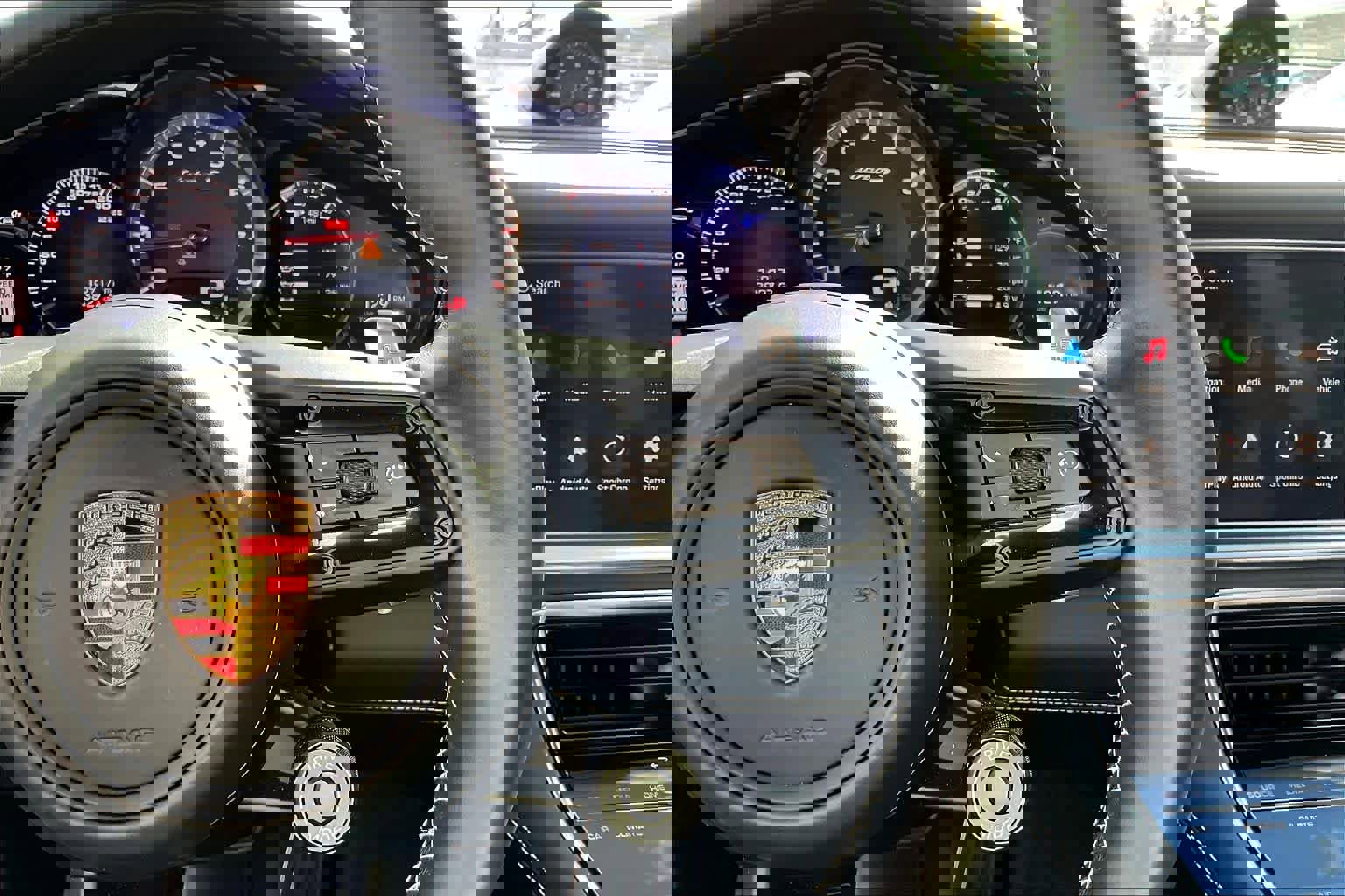 Used 2022 Porsche Panamera Turbo S image 22