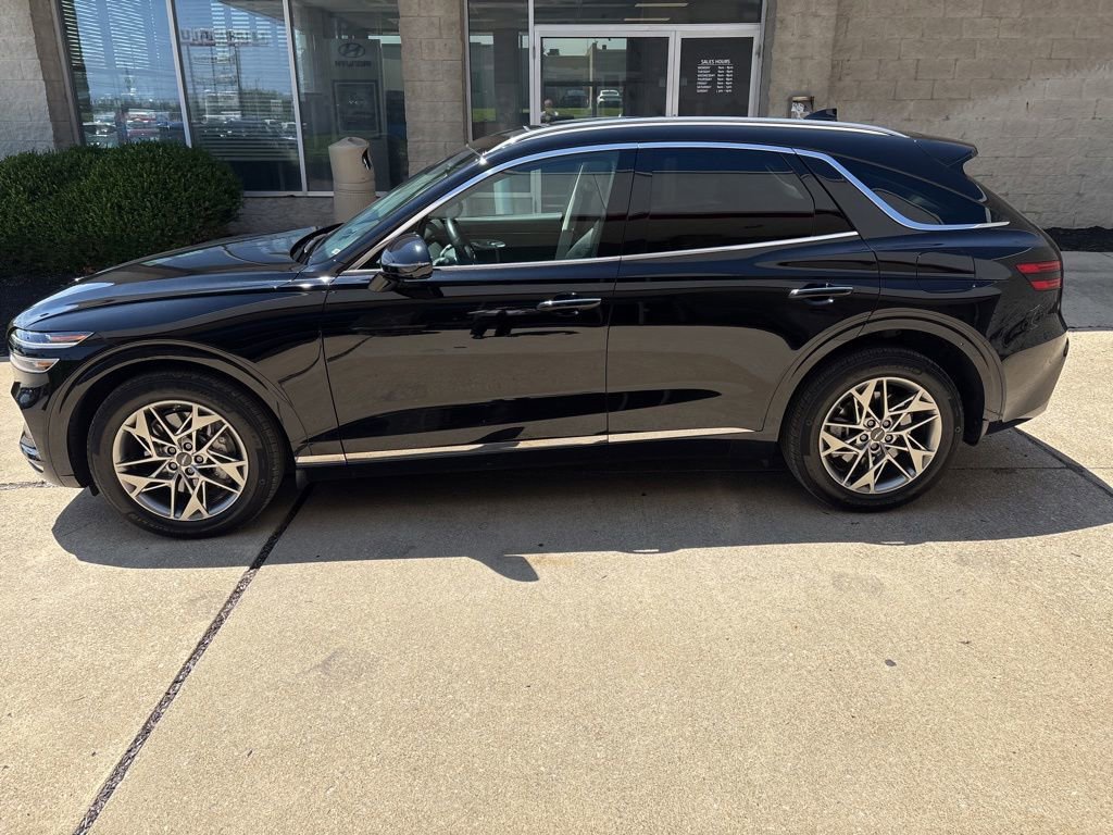 Used 2024 Genesis GV70 2.5T w/ Advanced Package AWD/4WD image 2