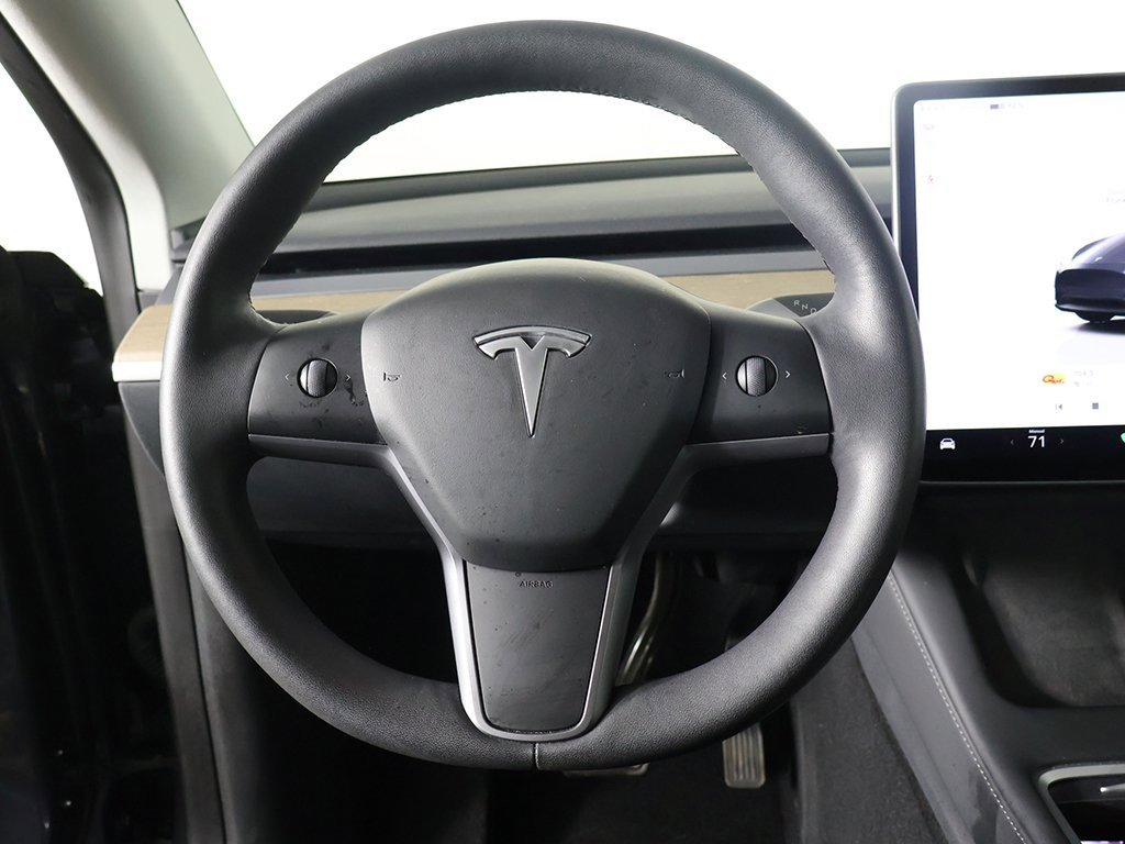 Used 2023 Tesla Model Y Long Range image 37