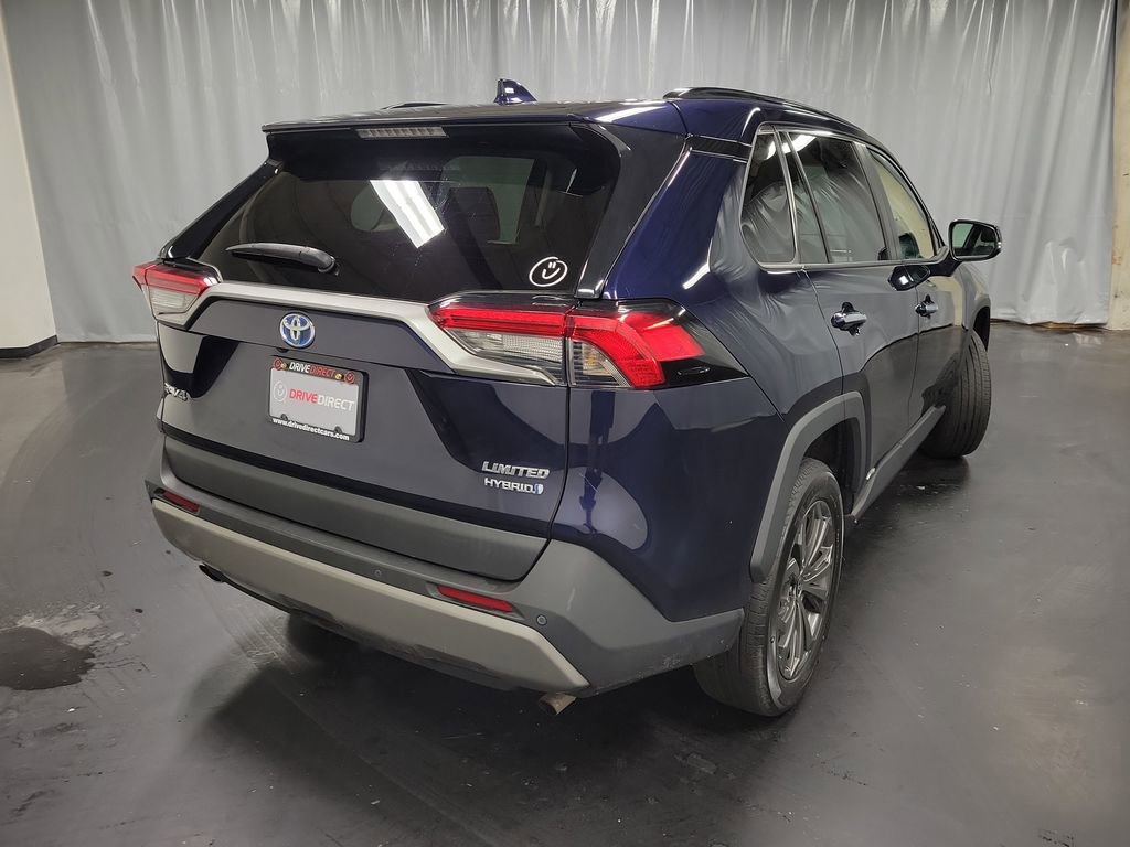 Used 2022 Toyota RAV4 Limited AWD/4WD image 8