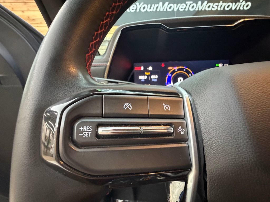 Used 2024 Chevrolet Colorado Z71 w/ Z71 Convenience Package 2 AWD/4WD image 43