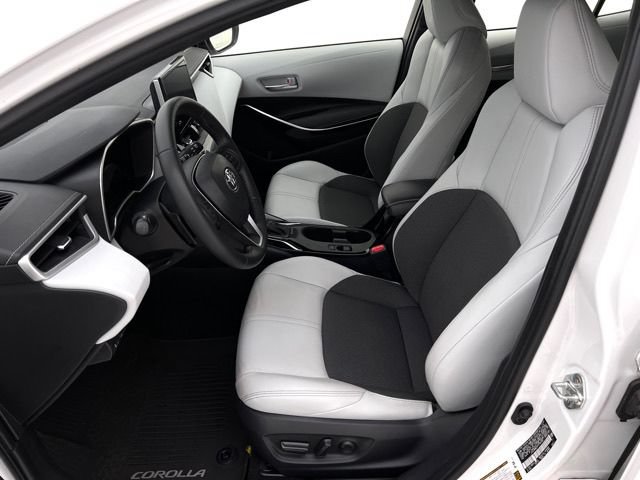 Used 2023 Toyota Corolla XSE FWD image 11