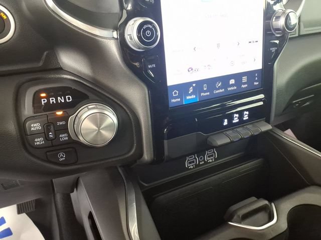 Used 2025 RAM 1500 Laramie AWD/4WD image 20