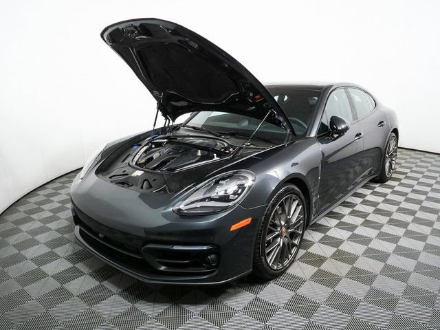 Certified 2023 Porsche Panamera Platinum Edition image 35