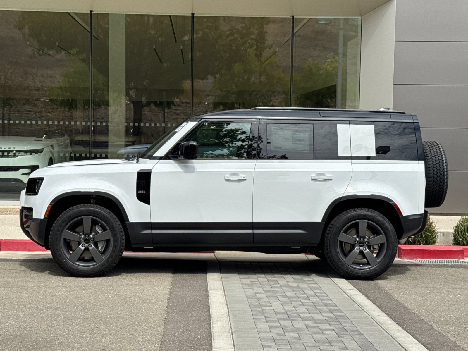 New 2026 Land Rover Defender 110 S AWD/4WD image 3